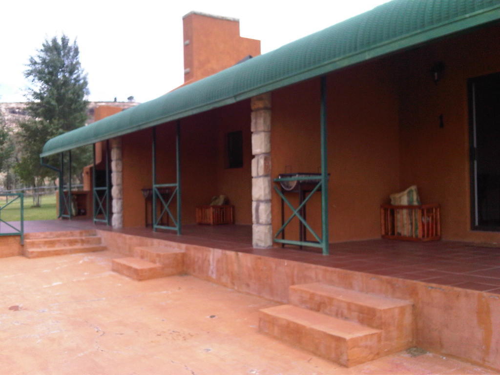 Villa Pumula Guest Farm Fouriesburg Exterior foto